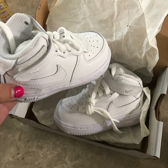 Air Force Ones SZ5 - Picture 3 of 4